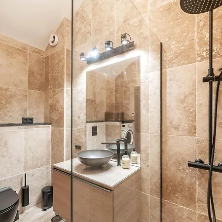 公寓 3 Bdrm Spacious Penthouse W/ 2 Pools & Bbq 马尔韦利亚